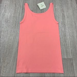 NWT NIKIBIKI Sports Strawberry Seamless Tank Top